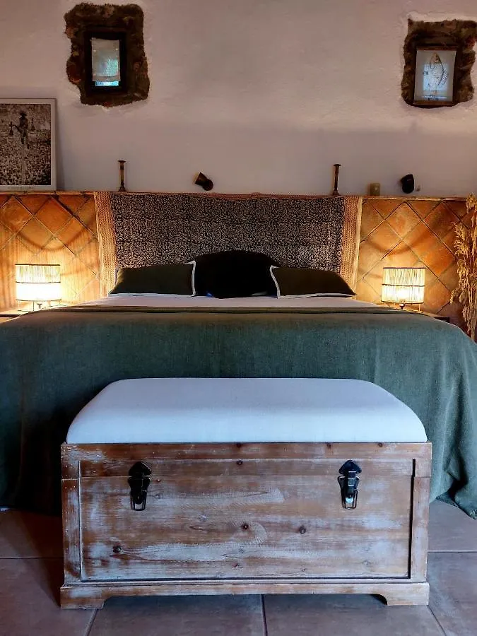 Corral D'En Romagosa Guest House Begues
